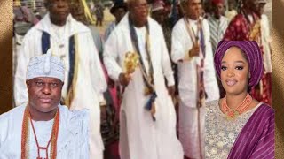 MY PEOPLE COME HEAR OONI OF IFE ampQUEEN NAOMI MARRIAGE ENDED ON THE ANNIVERSARY THROW ARROW GET THEM [upl. by Anoli]