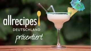 Cocktail Rezept Pina Colada selber machen [upl. by Rollet216]