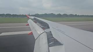 Airbus A319100 EasyJet Landing London Gatwick LGW [upl. by Gerstner]