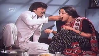 Ananth Nag Feeding Food To His Wife Lakshmi  Benkiya Bale Kannada Movie Scene [upl. by Gradey]