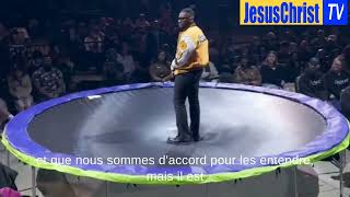 1 FAUX pasteur éfféminé fait du trampolin dans une habitation de démons salle dattente pour lenfer [upl. by Ahseia]