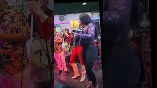 La Mayimba Fefita La Grande Junto a Maria Diaz 🔥🇩🇴 shortvideos rd rdmusic merenguetipico viral [upl. by Arobed]