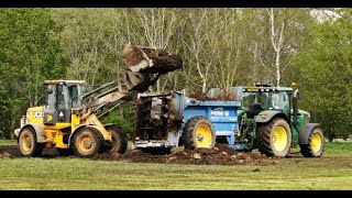 Loading and Spreading Muck with JCB and John Deere X 2 [upl. by Reagan]