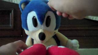 1997 talking sonic the hedgehog plush review [upl. by Yrred]