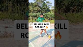 Skill gocek bola ala Robinho shorts footballskills footballshorts [upl. by Esekram]