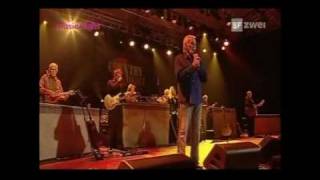 Kenny Rogers  Coward Of The County LIVE [upl. by Gwenni511]