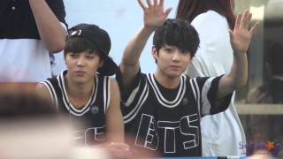 130706 BTS Fansign  Jimin and Jungkook [upl. by Beverle]