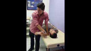 Prueba Neurodinámica para el nervio Ulnar por Andrés Zuñiga [upl. by Elohcan709]