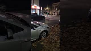 UK England A Deliveroo Driver Got ParanoidAMOTORCYCLEA CYCLIST in BlackADeliveroo in OrangeCars [upl. by Solomon]