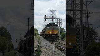 CP heritage unit leader at Morton Grove shorts fyp cprail trains railfanning illinois chicago [upl. by Ndnarb]