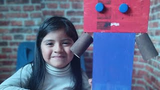 Exposición de los tachos de colores de reciclaje ♻️ y su robot 🤖 hecho de reciclaje ❤️❤️❤️❤️🔥 [upl. by Jt]