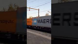 Kruising tussen goederentreinen op station Deurne [upl. by Siddon431]