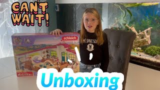 Unboxing Schleich Reithalle 🥳🫶😍 [upl. by Ivey]