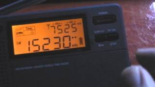 Grundig G8 Traveler II receptor onda corta Radio exterior de España 17850 Khz [upl. by Capon549]