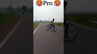 Noobra vs pro vs legend cykel stunts video shortvideoforyou [upl. by Dorcus659]