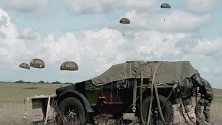 Les troupes aéroportées en exercice [upl. by Radborne]