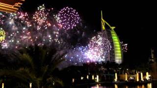 Dubai 2010 New Years Eve Fireworks at Burj Al Arab 311209 [upl. by Soirtemed261]