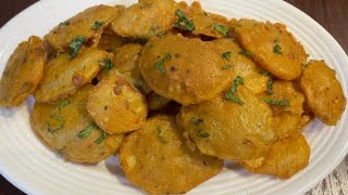 Crispy aloo pakora Recipe Ramadan special iftar snacks [upl. by Ysteb]