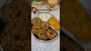 Rajasthani Khar ke Dhokle  सर्दियों के स्पेशल खार के ढोकले dhokle daldhokla geetascooking [upl. by Tedi]