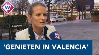 Mandy van den Berg voelt zich thuis in Valencia Ik ben een heel gelukkig mens  OMROEP WEST SPORT [upl. by Lewie]