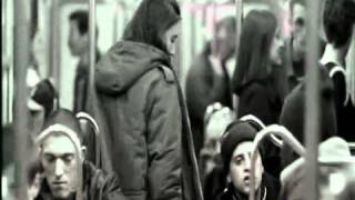 LA haine dans le métro wmv [upl. by Llertnahs]