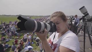 Canon EF 70200mm f28L and f4L  PreProduction HandsOn [upl. by Analli]