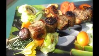 brochette andouillettesfigatelli  et ses légumes dété au jus de kumquat cuisson plancha au gaz [upl. by Nnairol768]