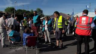 Grève chez les Bus Verts les salariés bloquent le dépôt de Mondeville [upl. by Tarrance935]