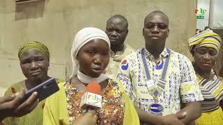 Remise de kits scolaires à 233 enfants vulnérables par l’Organisation Benkady du Burkina Faso [upl. by Cirdek53]