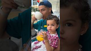 La hija de Ronaldo le enseña una conmovedora lección sobre la familia 🧐ll ronaldo shorts viral [upl. by Zehe]