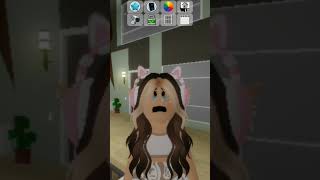 moça sai da sacada vc é muito nova pra brincar de morrer😨😥😭 roblox brokhaven [upl. by Nadine]