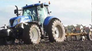 New Holland T7235  Loonbedrijf Fijnaart bv [upl. by Karrie]