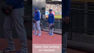 Edwin Diaz working on mechanic edwindiaz newyorkmets baseball mlb [upl. by Christenson]