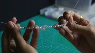 Tutorial Membuat Gelang Manik KupuKupu Elastis with Crystal [upl. by Adnal314]