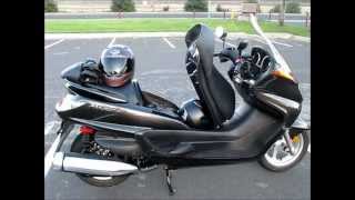 Yamaha Majesty 400 review  The Best Value Touring Scooter [upl. by Relyc]