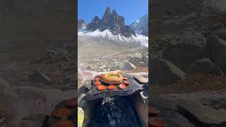 Dağda Simit Arasında Sucuklu Yumurta 🥚 Eggs with beef sausage between bagels on the mountain 🏔️ [upl. by Eneladgam]