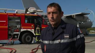 Formation des pompiers de larmée de lair [upl. by Waki]