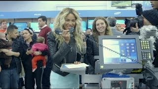 Beyonces Surprise Holiday Shopping Trip to Walmart [upl. by Frodi118]