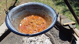 Vaddisznó pörkölt bográcsban fűszeres burgonyával Szoky konyhája [upl. by Prussian858]