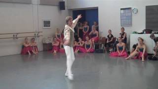 Balletrepetities op muziek van Tchaikovsky [upl. by Kym]