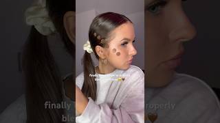 Makeup Hack🥰❤️ contour bronzer makeupshort makeuphack makeuphacks makeupshorts makeuptips [upl. by Haimerej]