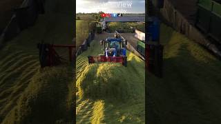 Clamping maize silage with MorganAgri amp there Newholland T7270 Newholland farming archersview [upl. by Ellehcor]