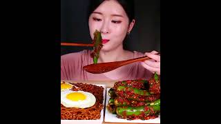 Eating blackbean noodles with Cillian kimchi  fume asmr  asmrsounds shorts mukbang trending [upl. by Madge]