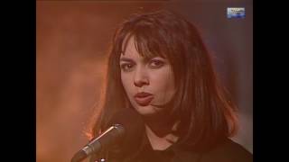 Susanna Hoffs  Eternal flame Live NRK Wiese 1996 [upl. by Eisinger]