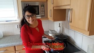 De Indonesische keuken Maureen Sajur Lodeh [upl. by Aihsiym]