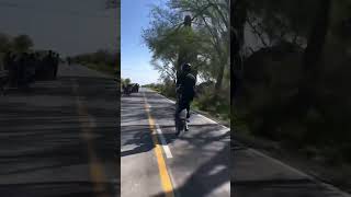 Piloteando un rato en el spot del camino🎭🏁 argentina automobile grau wheelie [upl. by Beau]