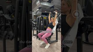 SCHULTERDRÜCKEN ✅ schultertraining oberkörpertraining krafttraining krafttrainingfuerfrauen gym [upl. by Zsamot]