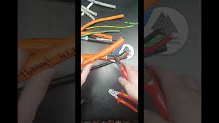 KNIPEX StepCut® XL 95 11 225 in action [upl. by Juliana998]