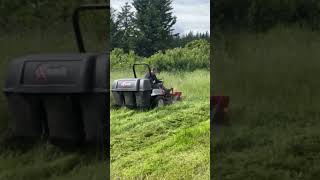 Exmark Lazer Z ESeries 60” ZeroTurn Mower In Action [upl. by Ecraep]