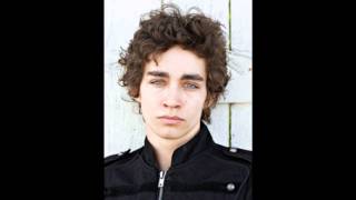 Robert Sheehan on Midlands 103 [upl. by Talbott]